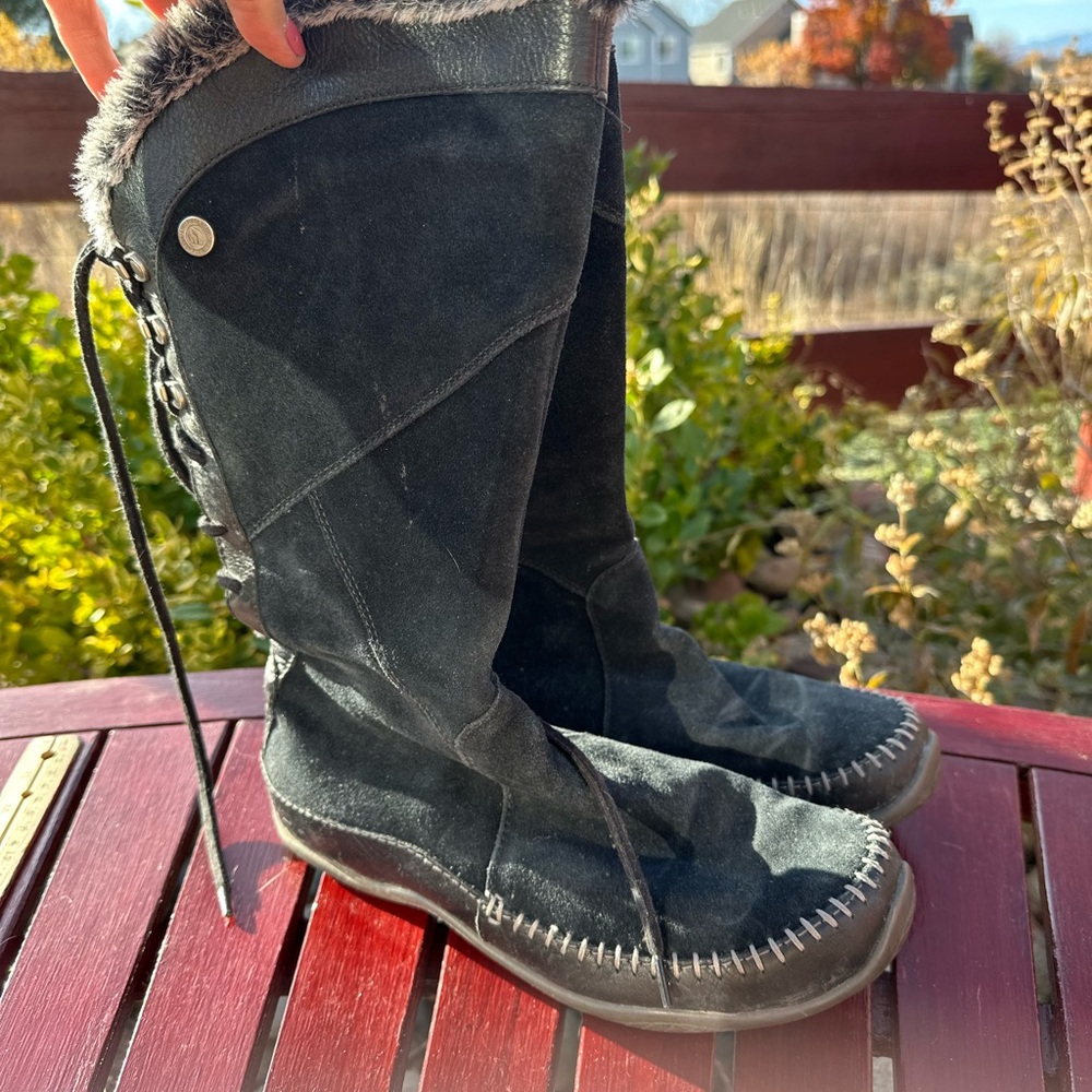 Women's Black Suede Boots - Northface